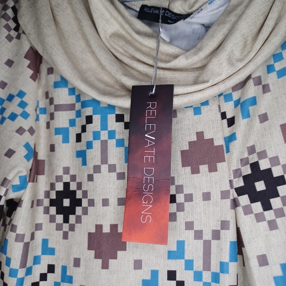 Relevate Designs long sleeve cowl neck top NWT - Picture 12 of 12